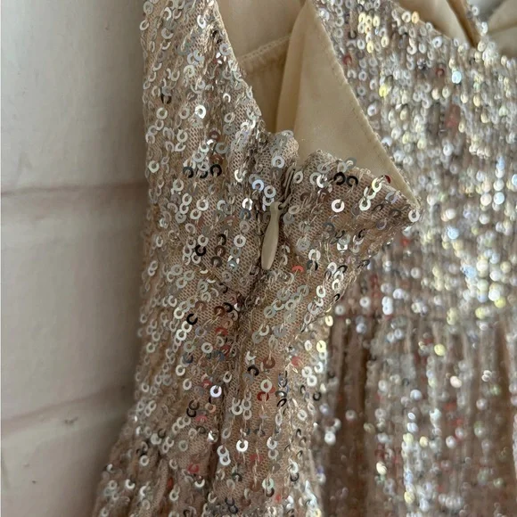 Endless Rose Cream Sequins Tank Top, SZ M NWT - Picture 12 of 13